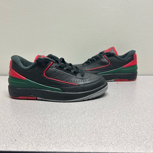 Air Jordan 2 Retro Low (GS)